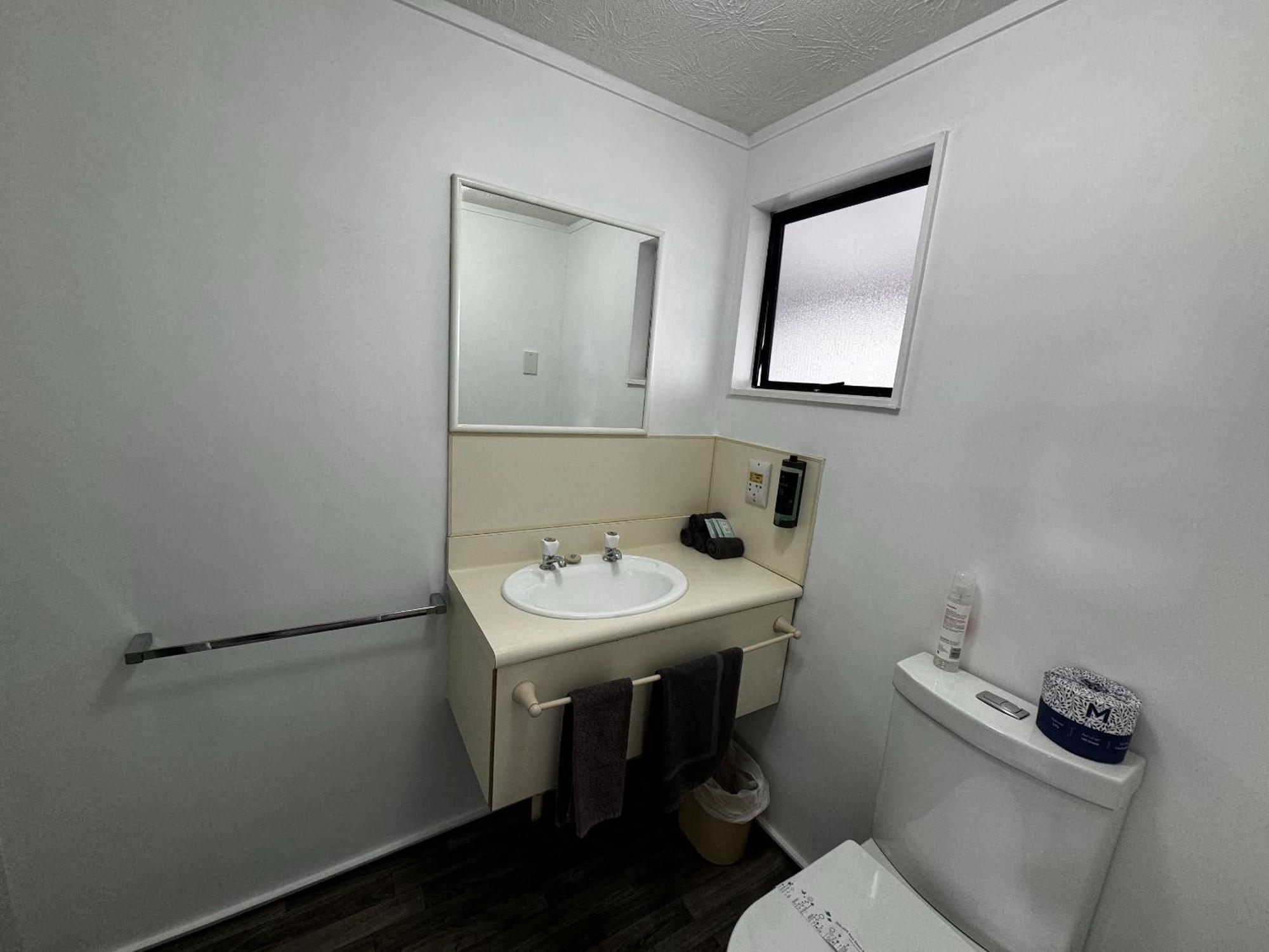 Wrights By The Sea Motel Paraparaumu Extérieur photo