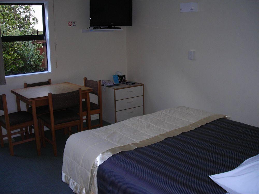 Wrights By The Sea Motel Paraparaumu Extérieur photo