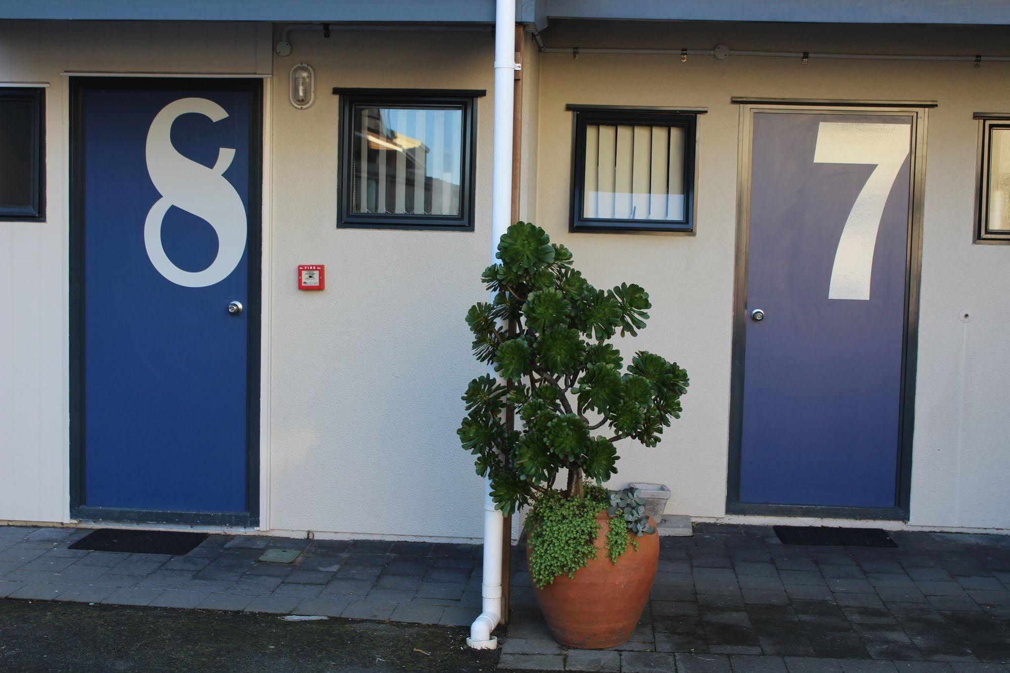 Wrights By The Sea Motel Paraparaumu Extérieur photo